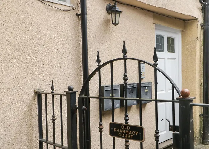 3 Old Pharmacy Court